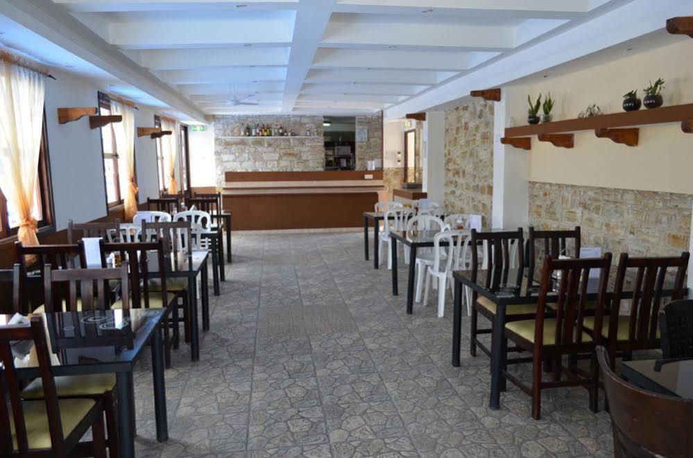 Hotel Vergi Voroklini Exterior foto